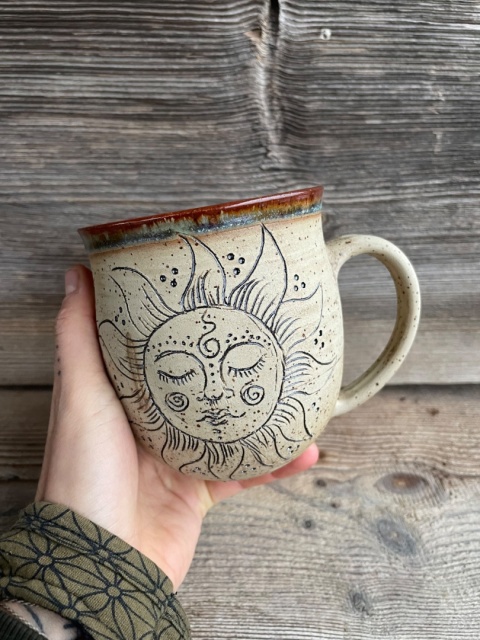 Kubek kamionkowy Liść