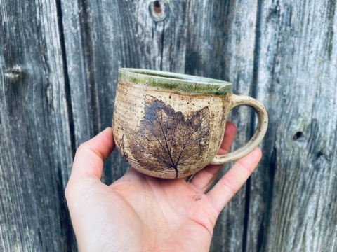 Kubek ceramiczny zielsko